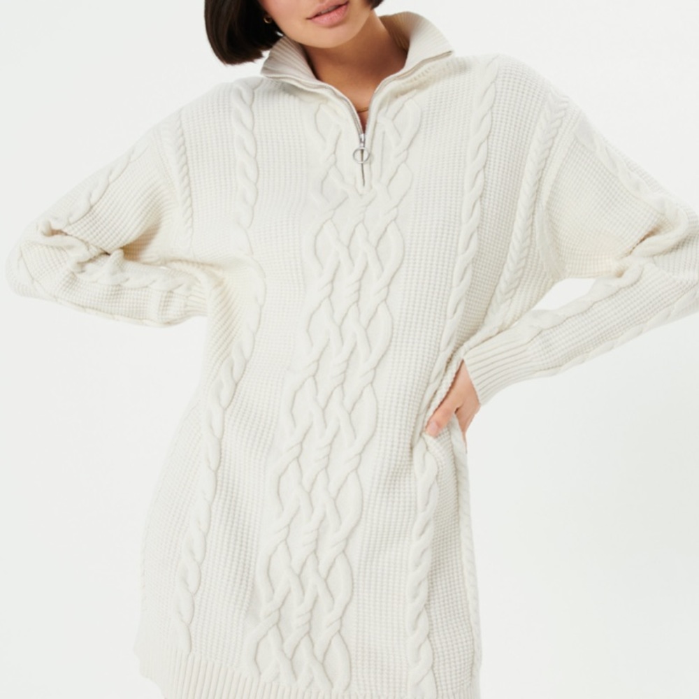 Aritzia Sunday Best Demi Dress